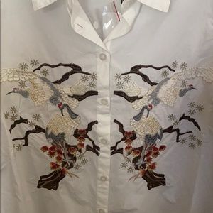 NWT Embroidered White Blouse size small